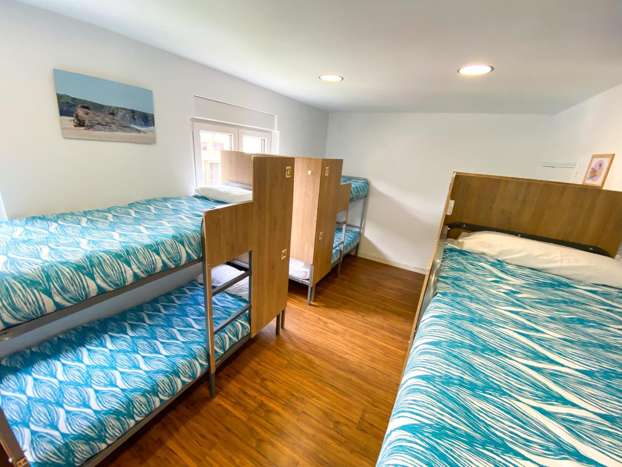 بيت شباب North Surf House خيخون الغرفة الصورة