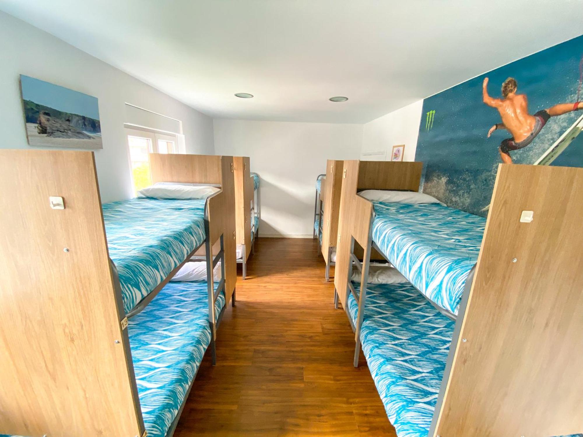 بيت شباب North Surf House خيخون الغرفة الصورة